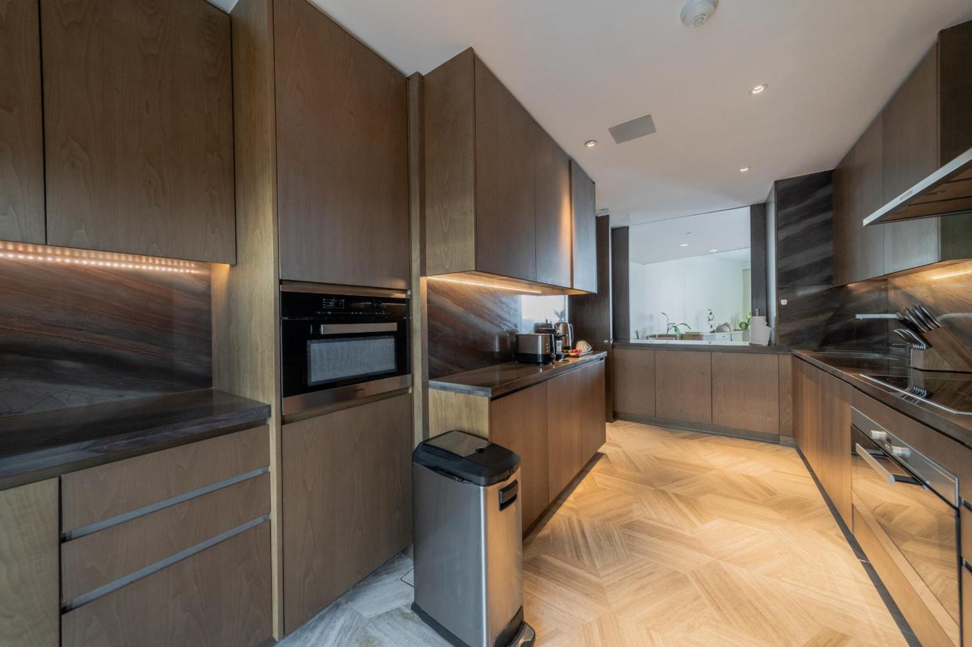 Eden'S Homes & Villas - Five Palm Residences Penthouses Dubai Exteriör bild